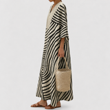 Abigail | Dress with Graphic Line Print and V-Neck