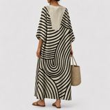 Abigail | Dress with Graphic Line Print and V-Neck