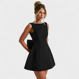 Catarina - Mini Dress with Pearls