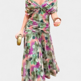 Luana - Elegant Dress with V-neck